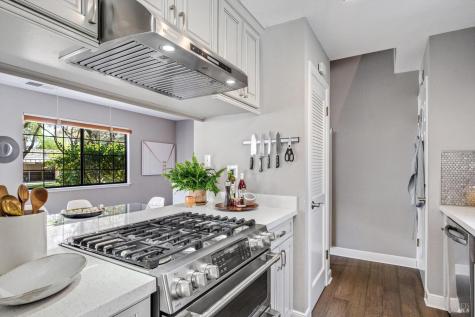 346 Piper Street Healdsburg CA 95448