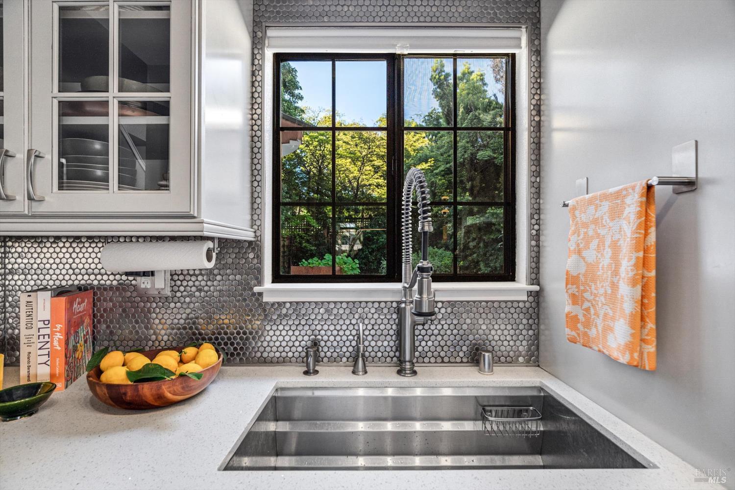 346 Piper Street Healdsburg CA 95448