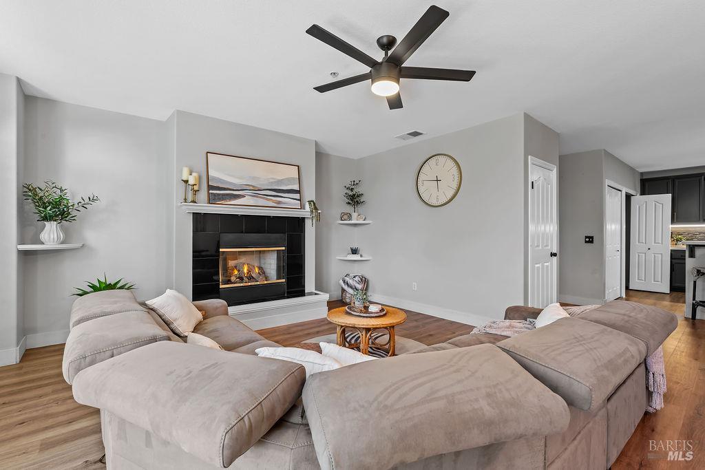964 Mcclelland Drive Windsor CA 95492