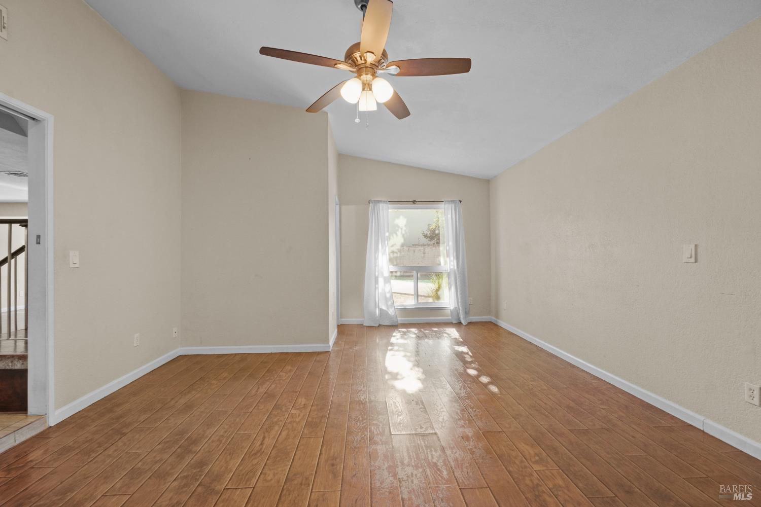 299 Shasta Drive Vacaville CA 95687