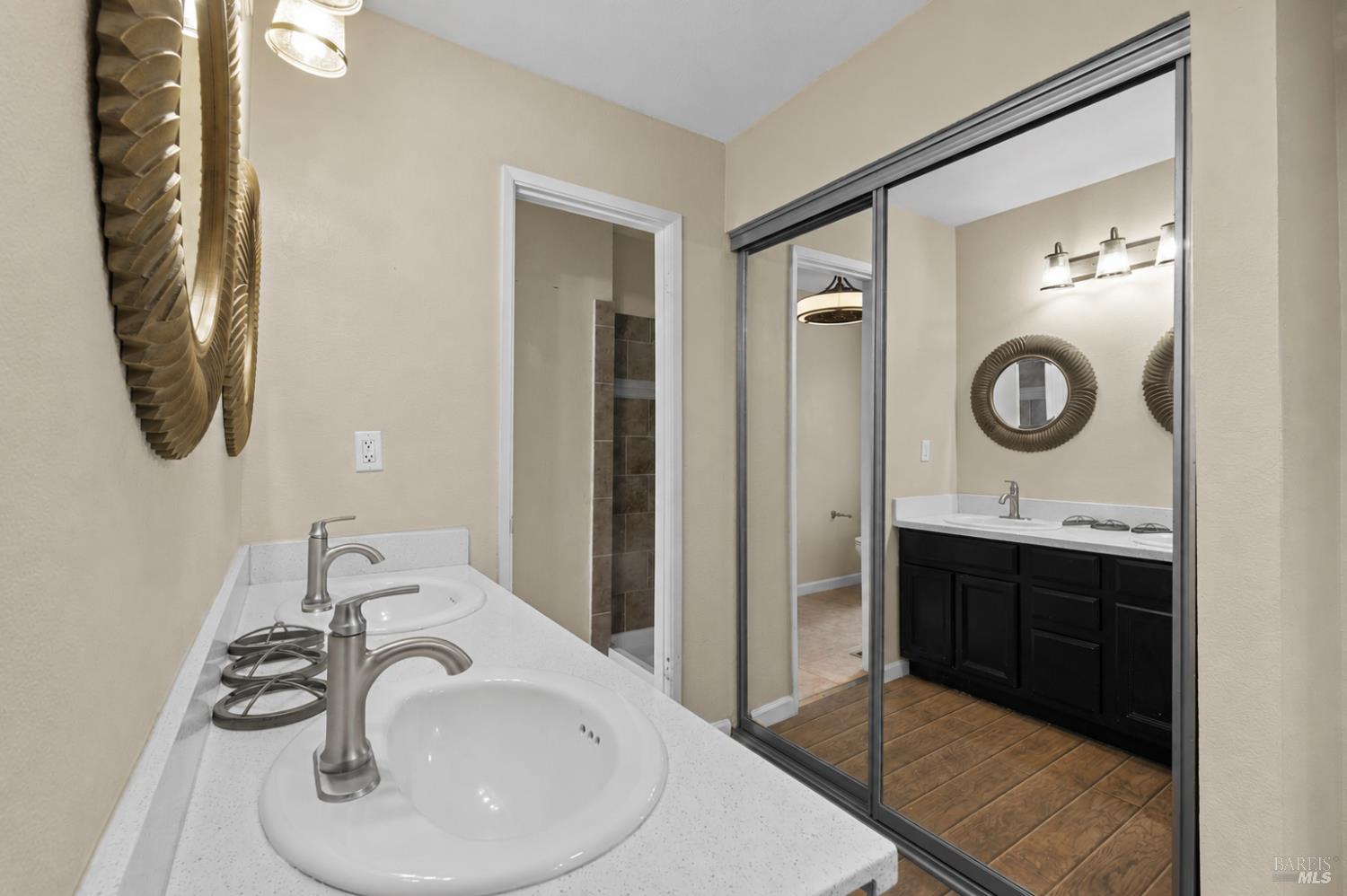 299 Shasta Drive Vacaville CA 95687