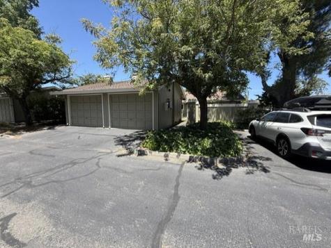 1824 Arroyo Sierra Drive Santa Rosa CA 95405