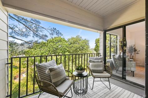 616 Via Casitas Greenbrae CA 94904