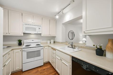 616 Via Casitas Greenbrae CA 94904