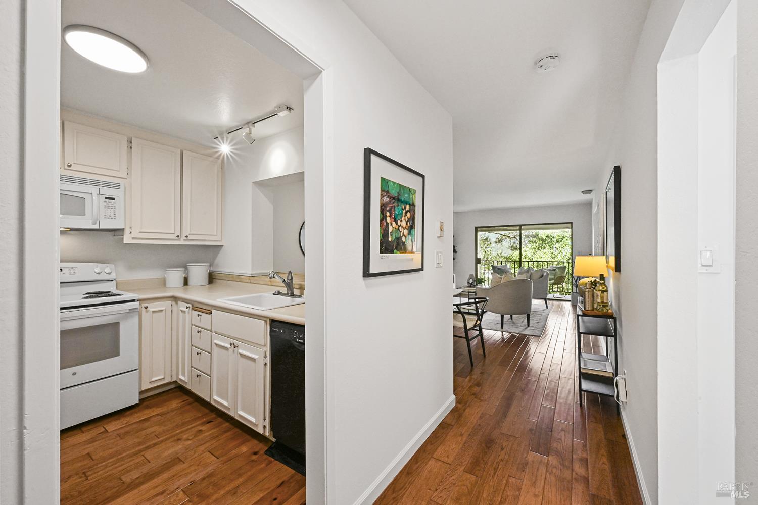 616 Via Casitas Greenbrae CA 94904