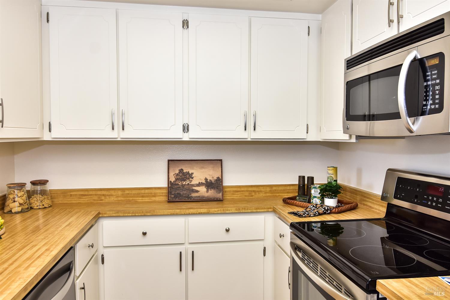 79 Scottsdale Way Novato CA 94947