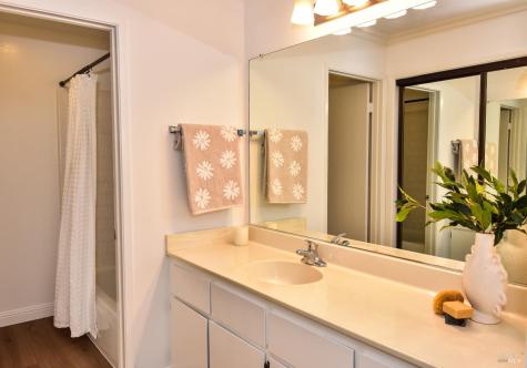 79 Scottsdale Way Novato CA 94947