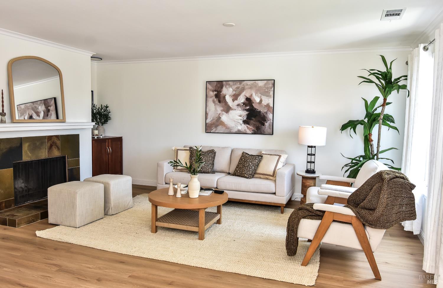 79 Scottsdale Way Novato CA 94947