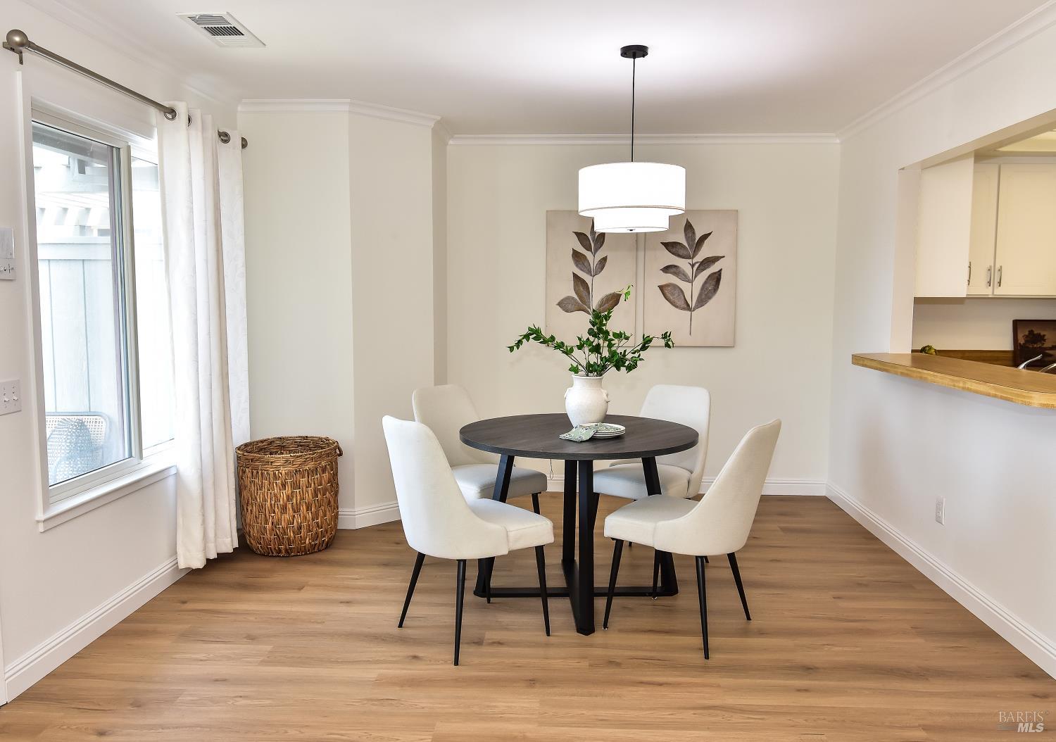 79 Scottsdale Way Novato CA 94947