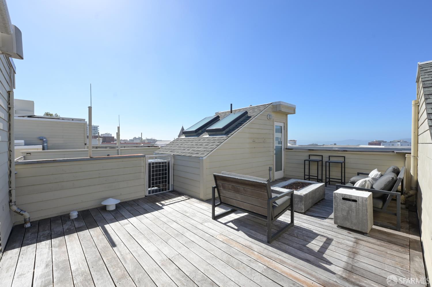 1601 Pacific Avenue San Francisco CA 94109