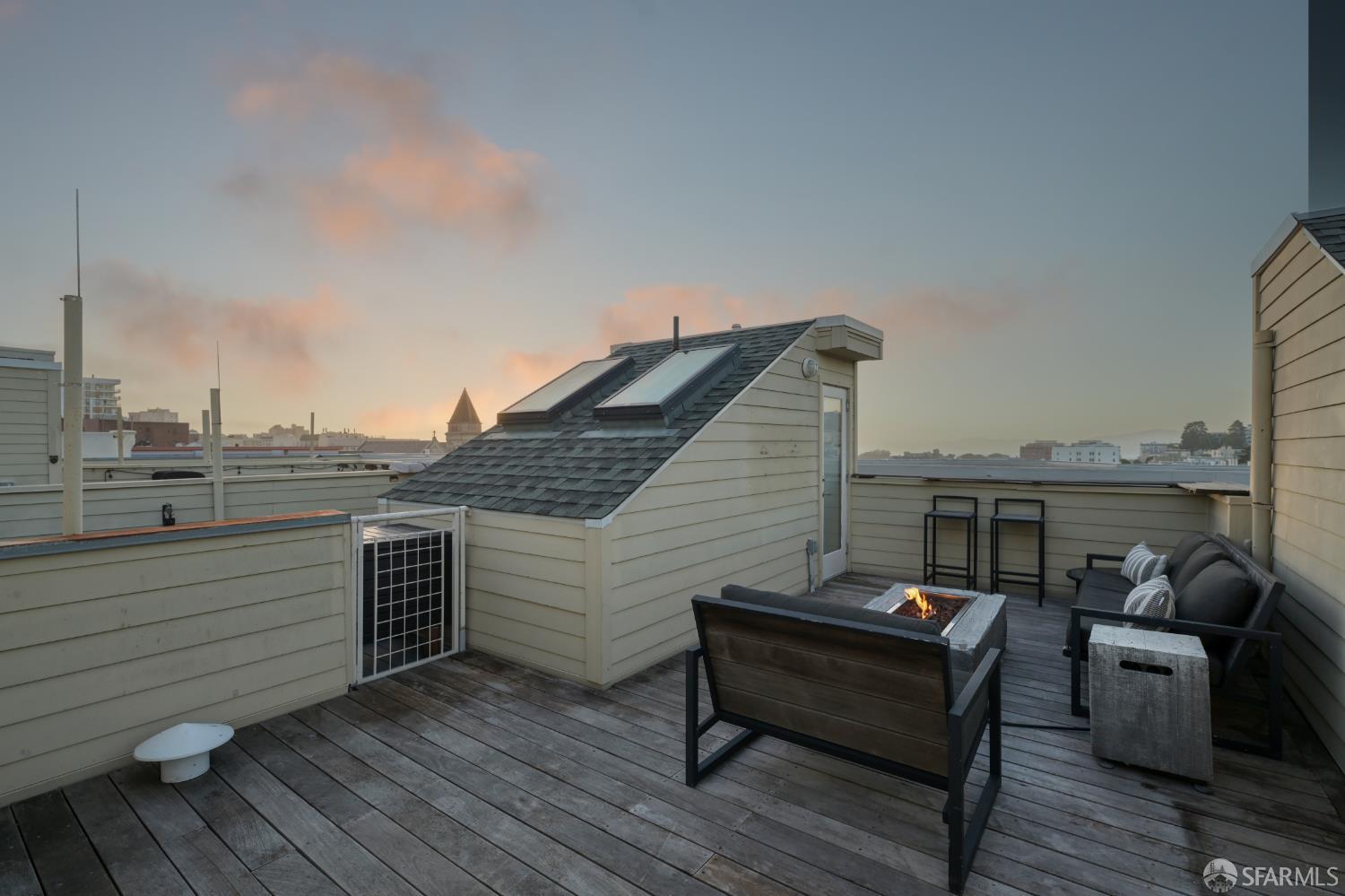 1601 Pacific Avenue San Francisco CA 94109