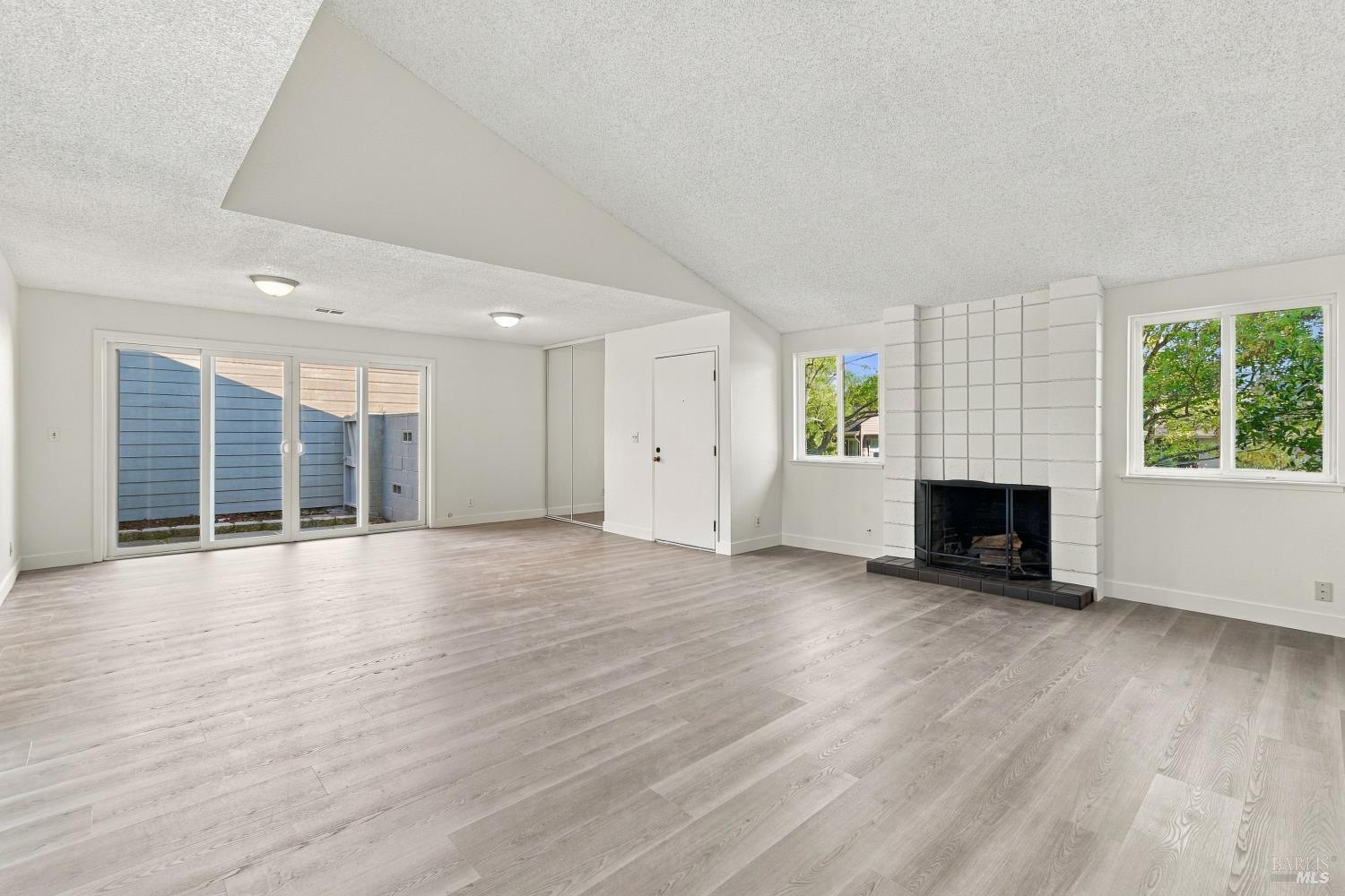 2245 Knolls Hills Circle Santa Rosa CA 95405