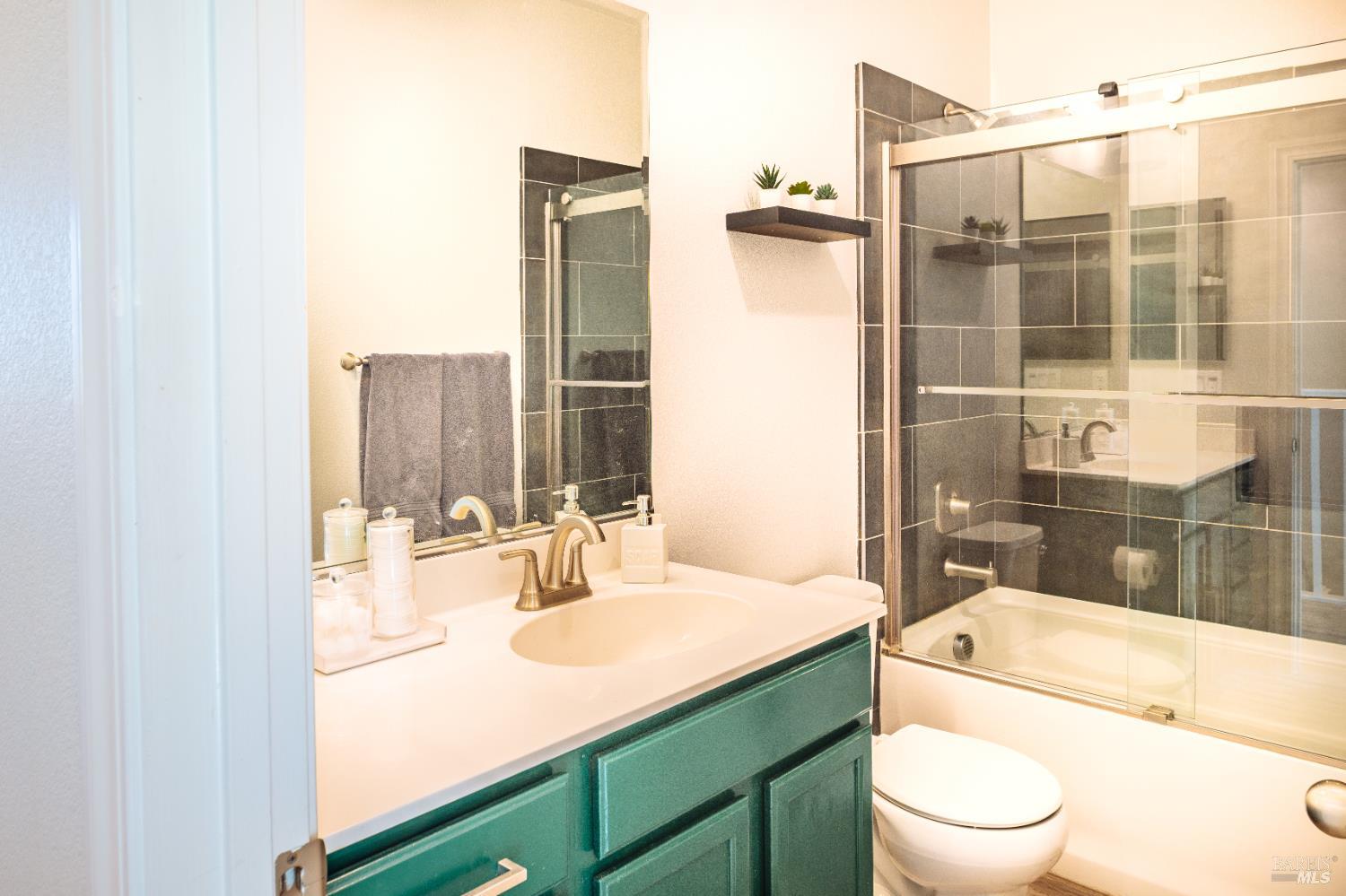 616 Jade Street Petaluma CA 94952