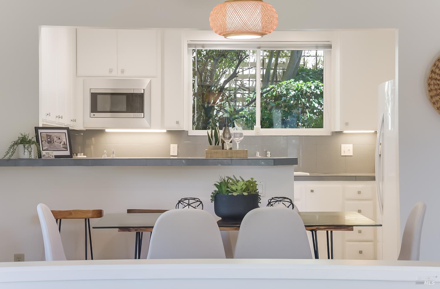 64 Corte Oriental Greenbrae CA 94904