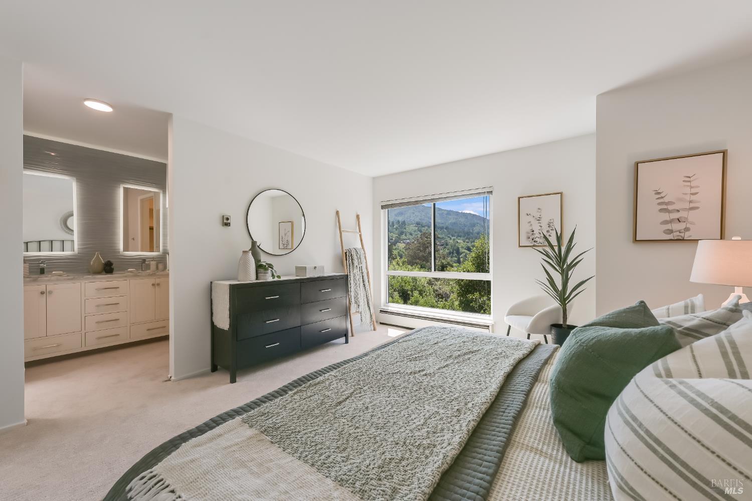 64 Corte Oriental Greenbrae CA 94904