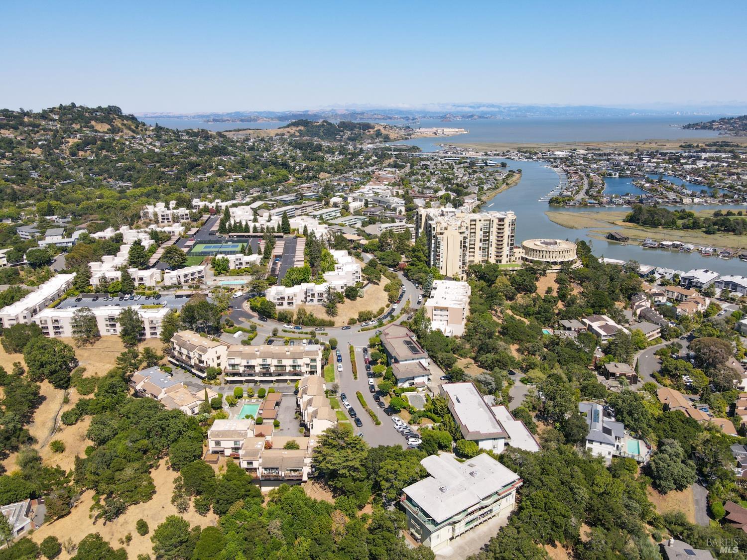 64 Corte Oriental Greenbrae CA 94904