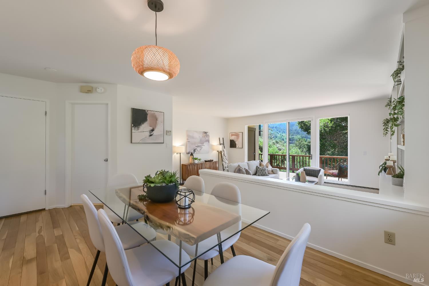 64 Corte Oriental Greenbrae CA 94904
