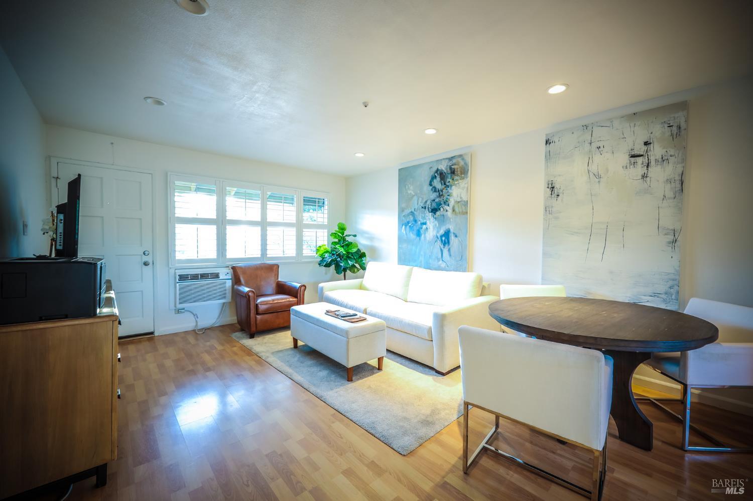 426 North Street Healdsburg CA 95448