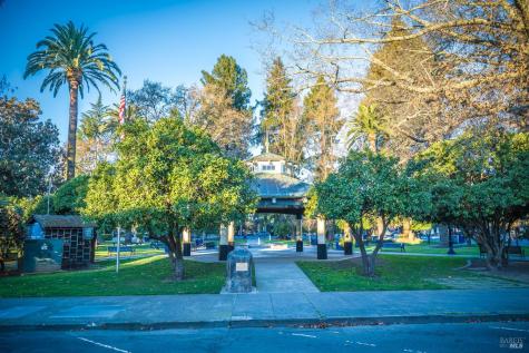 426 North Street Healdsburg CA 95448