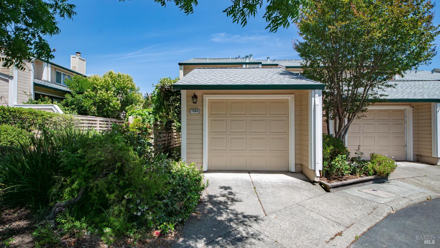 1560 Grenache Way Santa Rosa CA 95403
