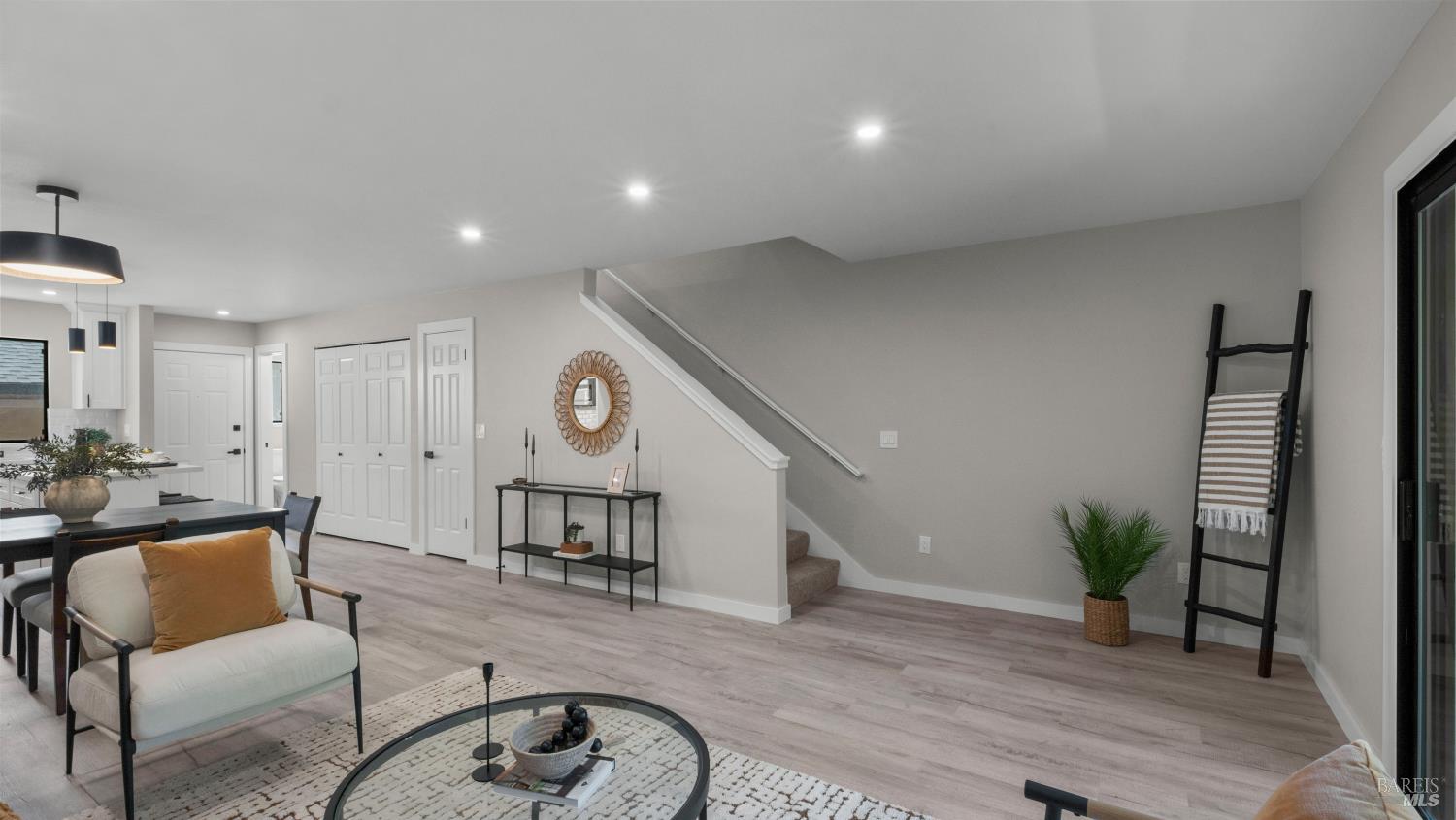 1560 Grenache Way Santa Rosa CA 95403
