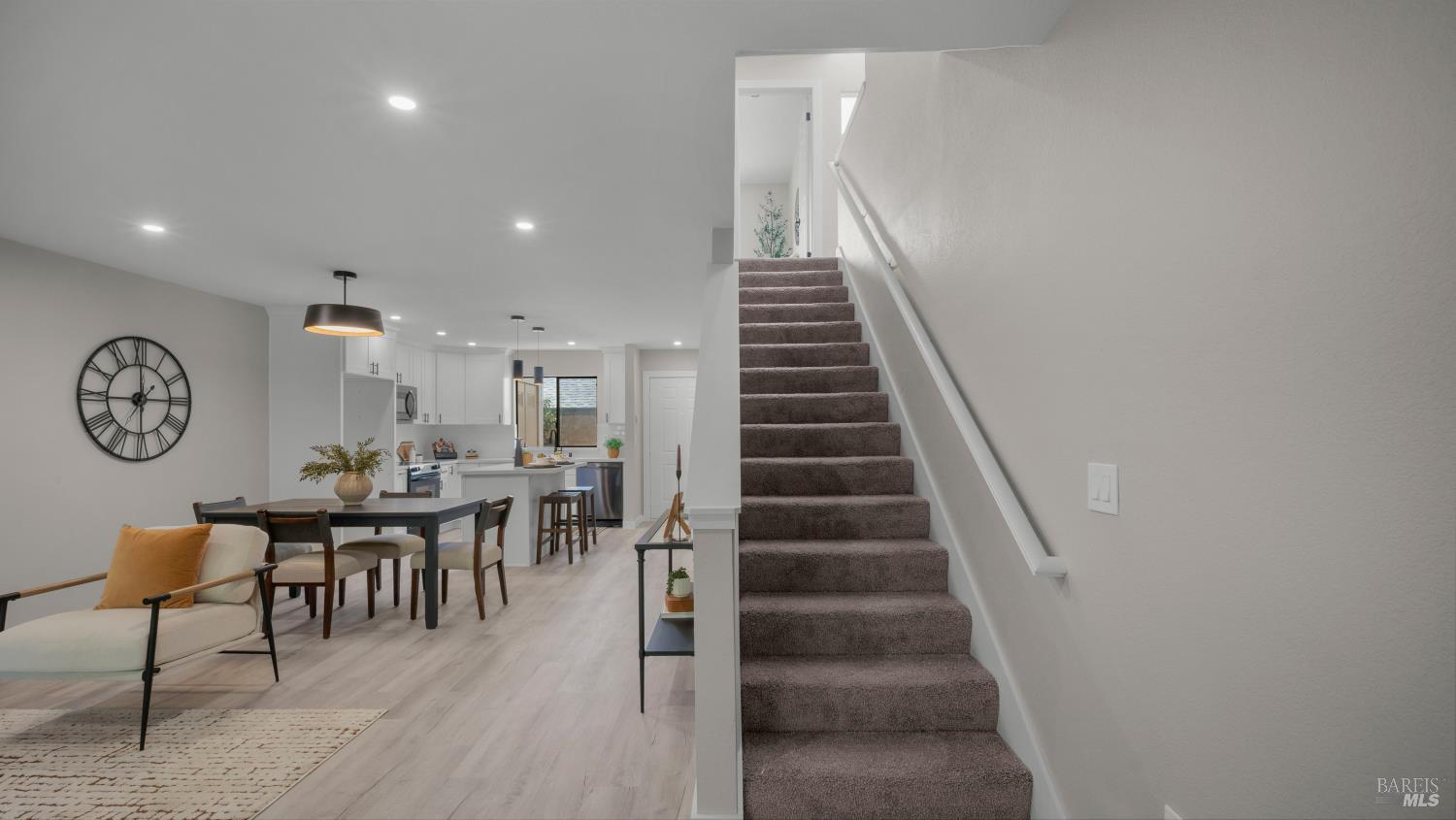 1560 Grenache Way Santa Rosa CA 95403
