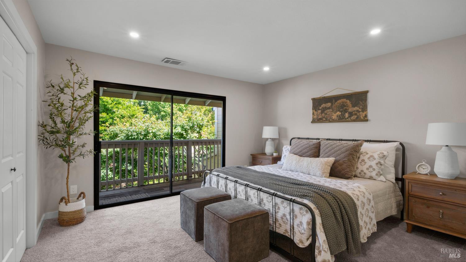 1560 Grenache Way Santa Rosa CA 95403