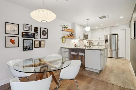 20 Woodoaks Drive San Rafael CA 94903