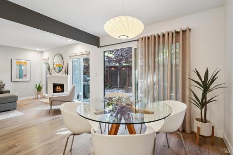 20 Woodoaks Drive San Rafael CA 94903