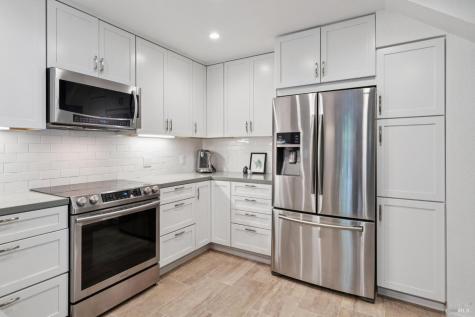 20 Woodoaks Drive San Rafael CA 94903