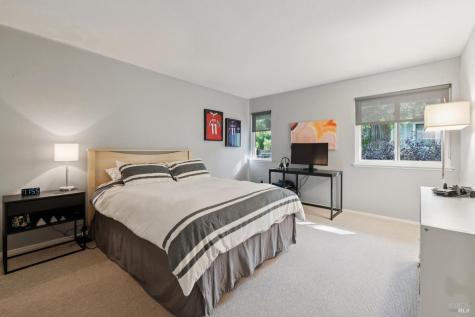 20 Woodoaks Drive San Rafael CA 94903