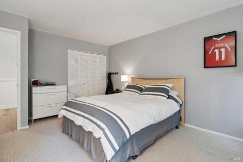 20 Woodoaks Drive San Rafael CA 94903