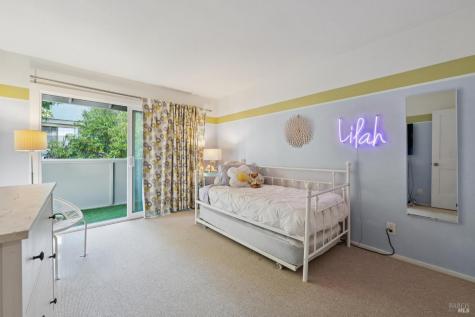 20 Woodoaks Drive San Rafael CA 94903