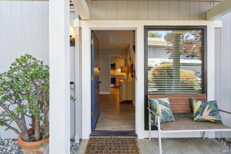 20 Woodoaks Drive San Rafael CA 94903