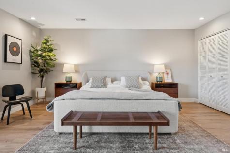 20 Woodoaks Drive San Rafael CA 94903