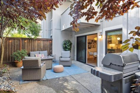 20 Woodoaks Drive San Rafael CA 94903
