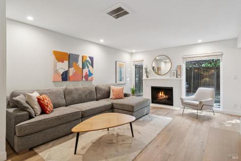 20 Woodoaks Drive San Rafael CA 94903