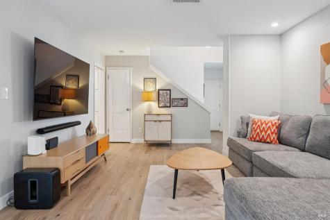 20 Woodoaks Drive San Rafael CA 94903