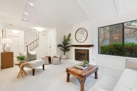 49 Flicker Drive Novato CA 94949