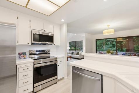 49 Flicker Drive Novato CA 94949