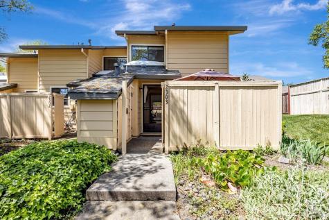 2303 Woodlake Drive Santa Rosa CA 95405