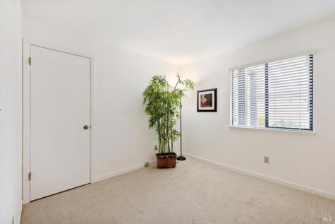 198 Oriole Circle Novato CA 94949