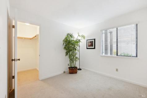 198 Oriole Circle Novato CA 94949
