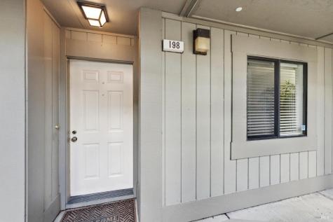 198 Oriole Circle Novato CA 94949