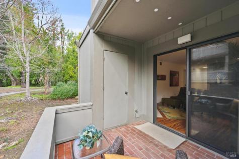 198 Oriole Circle Novato CA 94949