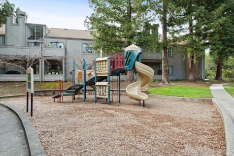 198 Oriole Circle Novato CA 94949