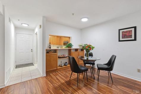 198 Oriole Circle Novato CA 94949