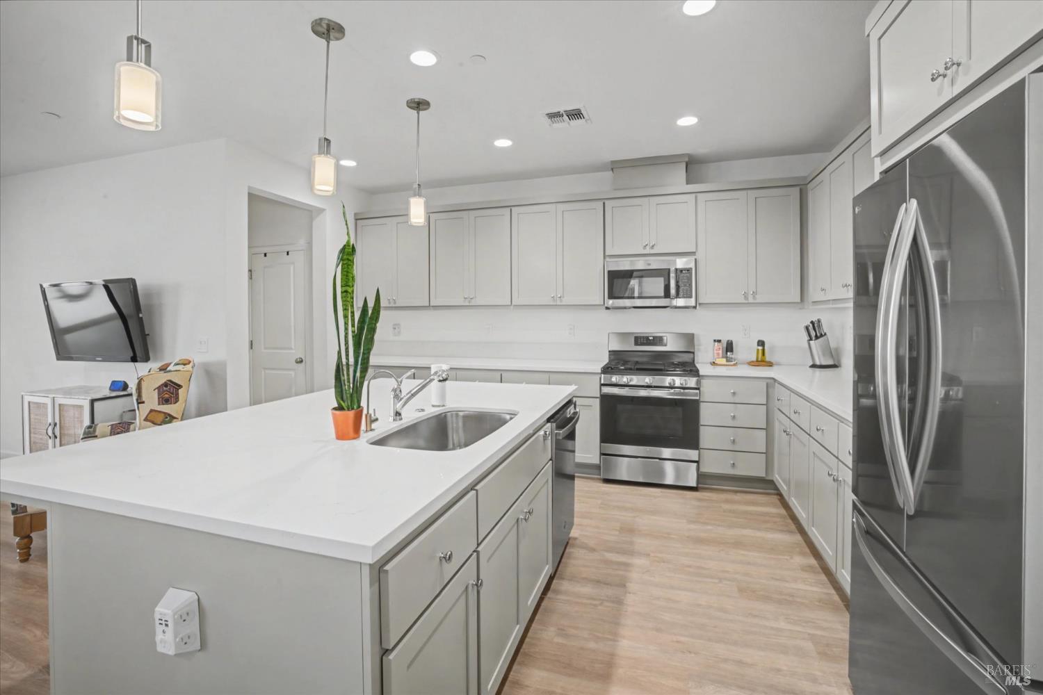 2482 Cinnabar Drive Fairfield CA 94533