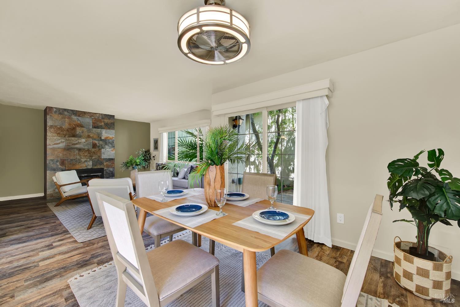 113 Fairoaks Drive Vacaville CA 95688