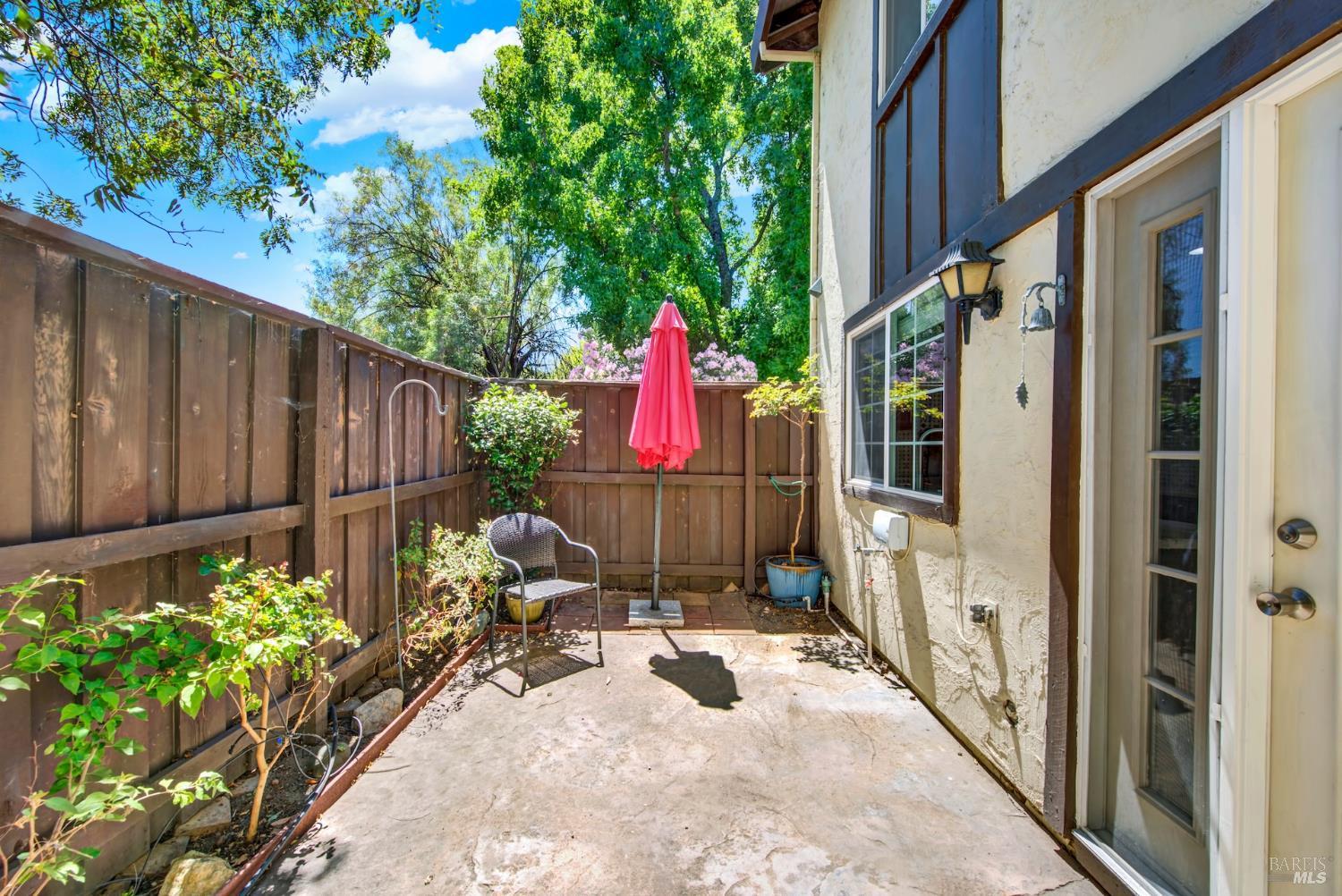 113 Fairoaks Drive Vacaville CA 95688